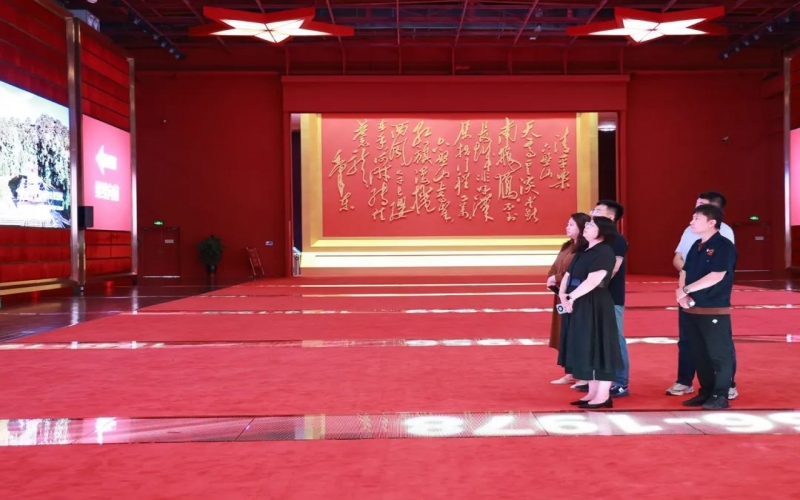 民建濱海新區直屬委員會經發支部主委劉夕嘉一行到榮程集團參觀調研