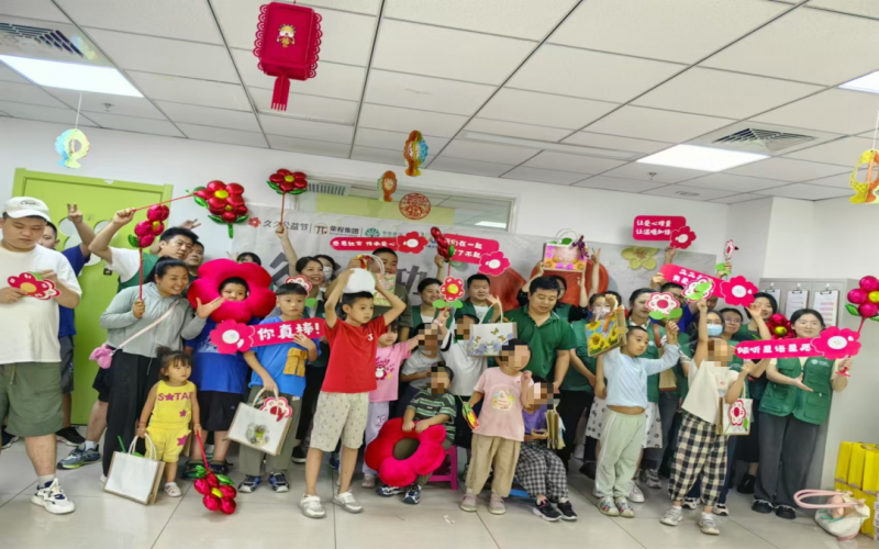 久久為功，有愛不孤獨(dú)