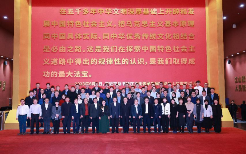 天津企聯(lián)企業(yè)家新春座談會在榮程時(shí)代記憶舉辦